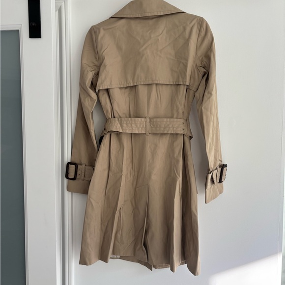 Banana Republic Beige Double-Breasted Trench Coat - Picture 8 of 9